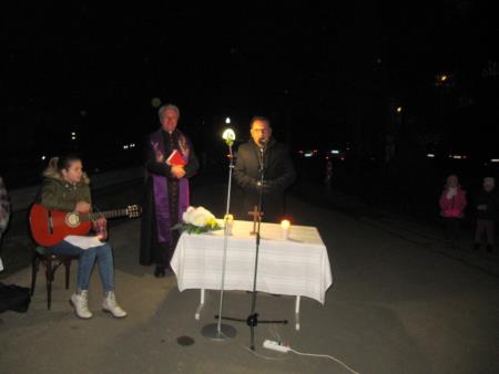 Postavitev prazničnega drevesa, prižig lučk in blagoslov 10